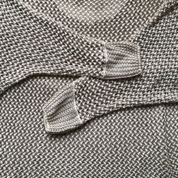 Knit sweater top 3/4 length sleeve S/M - Picture 3 of 3